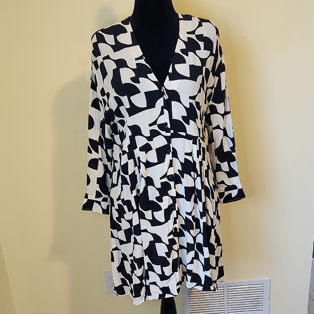 Zara Dress Geometric Black White Size L